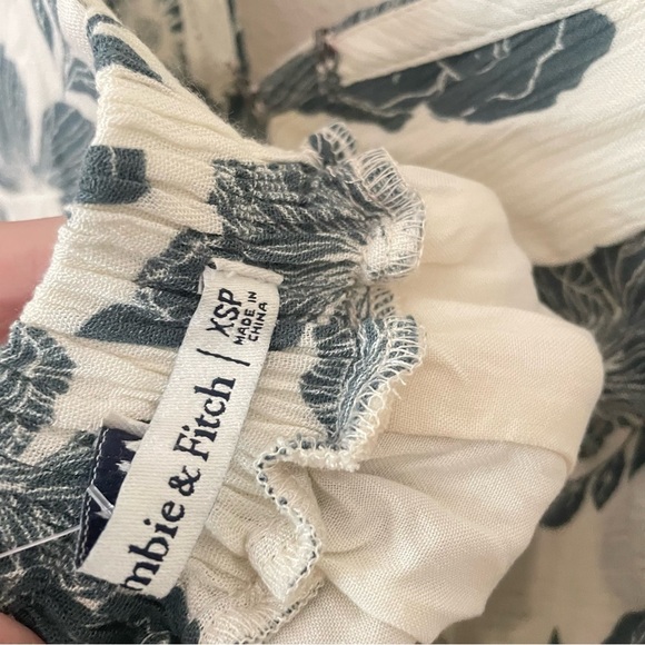 Abercrombie & Fitch White and Black Floral Maxi Dress - Picture 5 of 6